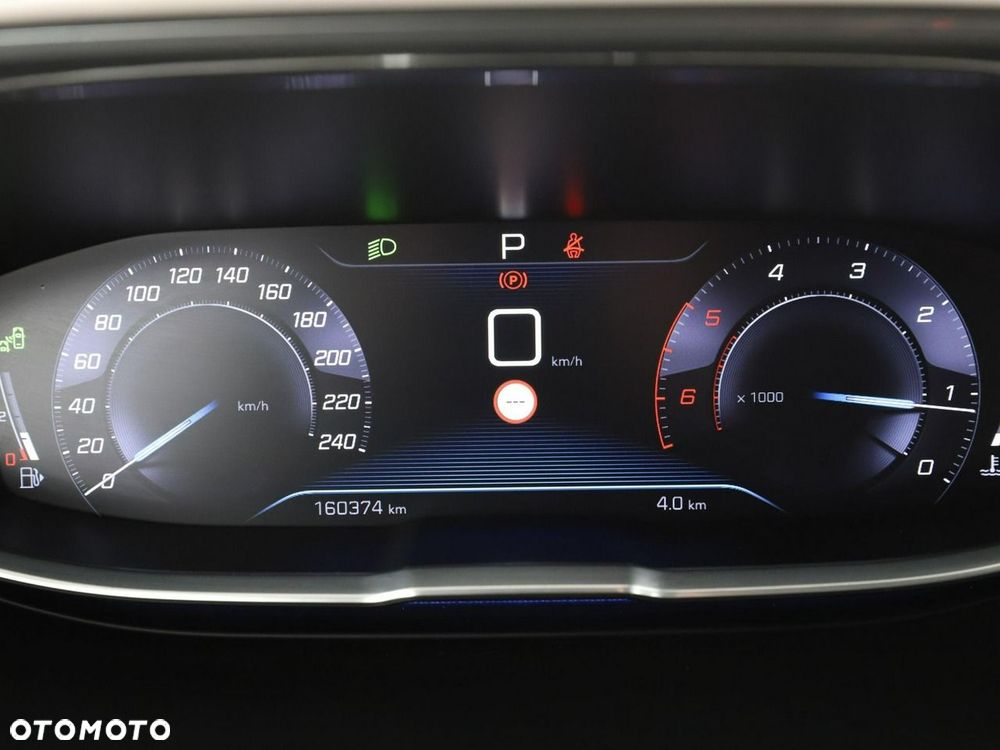 Peugeot 5008 1.6 BlueHDI Allure S&S EAT6 - 23