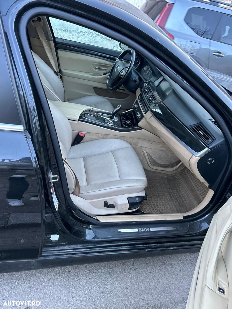 BMW Seria 5 525d Aut. - 9