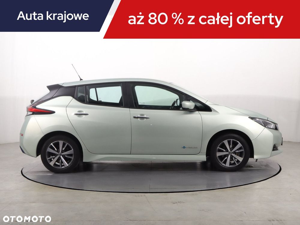 Nissan Leaf - 8