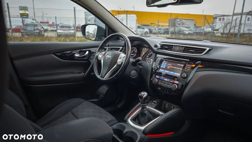 Nissan Qashqai 1.2 DIG-T N-Connecta - 22