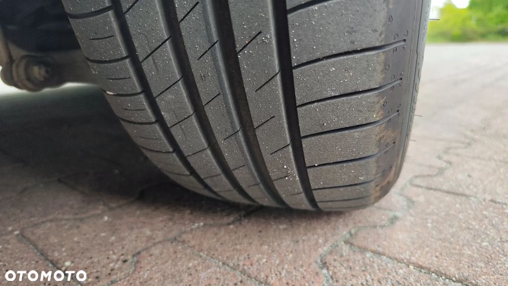 BMW Seria 5 520d - 38