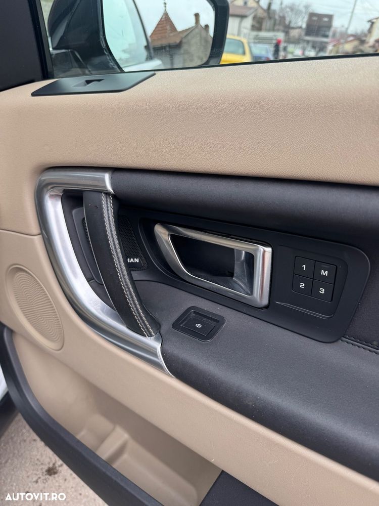 Land Rover Discovery Sport - 23