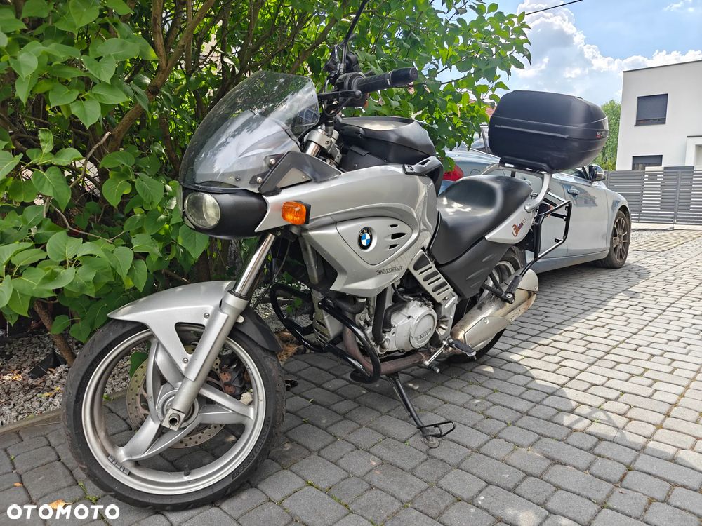 BMW F - 10
