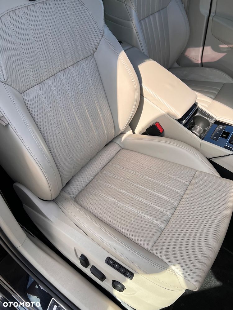 Skoda Superb 2.0 TDI 4x4 L&K DSG - 10