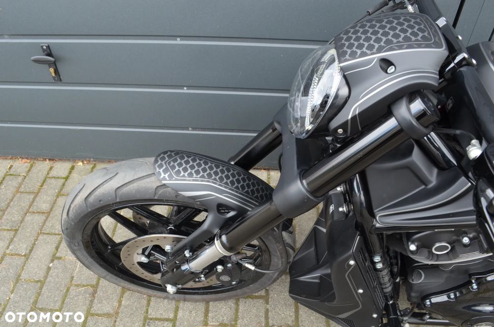 Harley-Davidson V-Rod Night Rod - 27