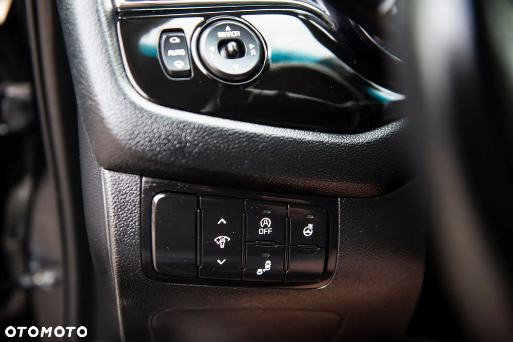 Kia Ceed 1.6 GDI ISG Platinum Edition - 28