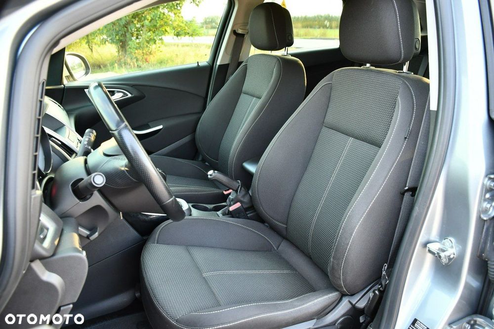 Opel Astra 1.4 Turbo Sports Tourer - 30