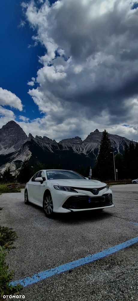 Toyota Camry 2.5 Hybrid Comfort CVT - 1