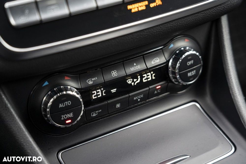 Mercedes-Benz GLA 220 4MATIC - 25