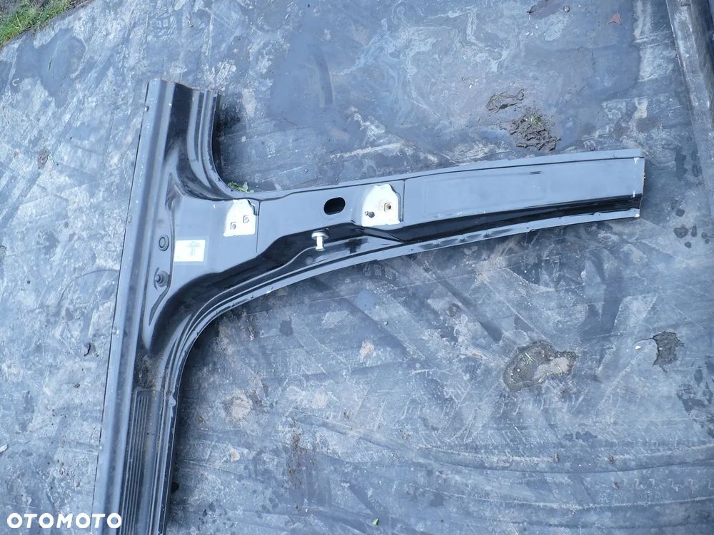 duster I SLUPKI SRODKOWE B PROG PRAWY LEWY EU. ORYG - 2