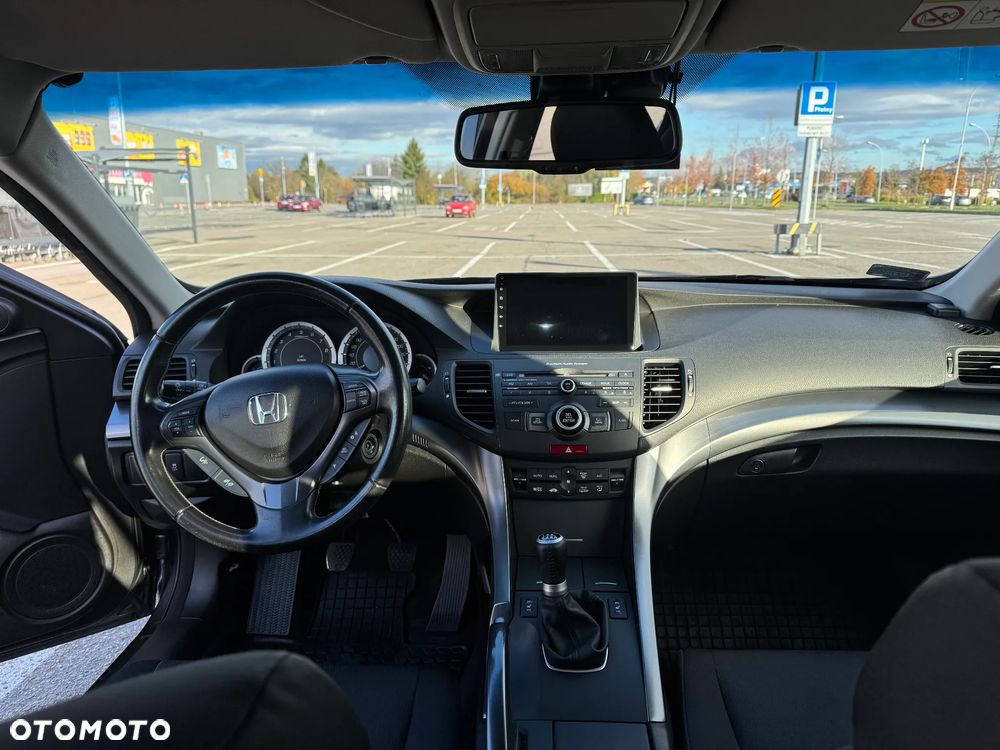 Honda Accord 2.0 Executive - 9