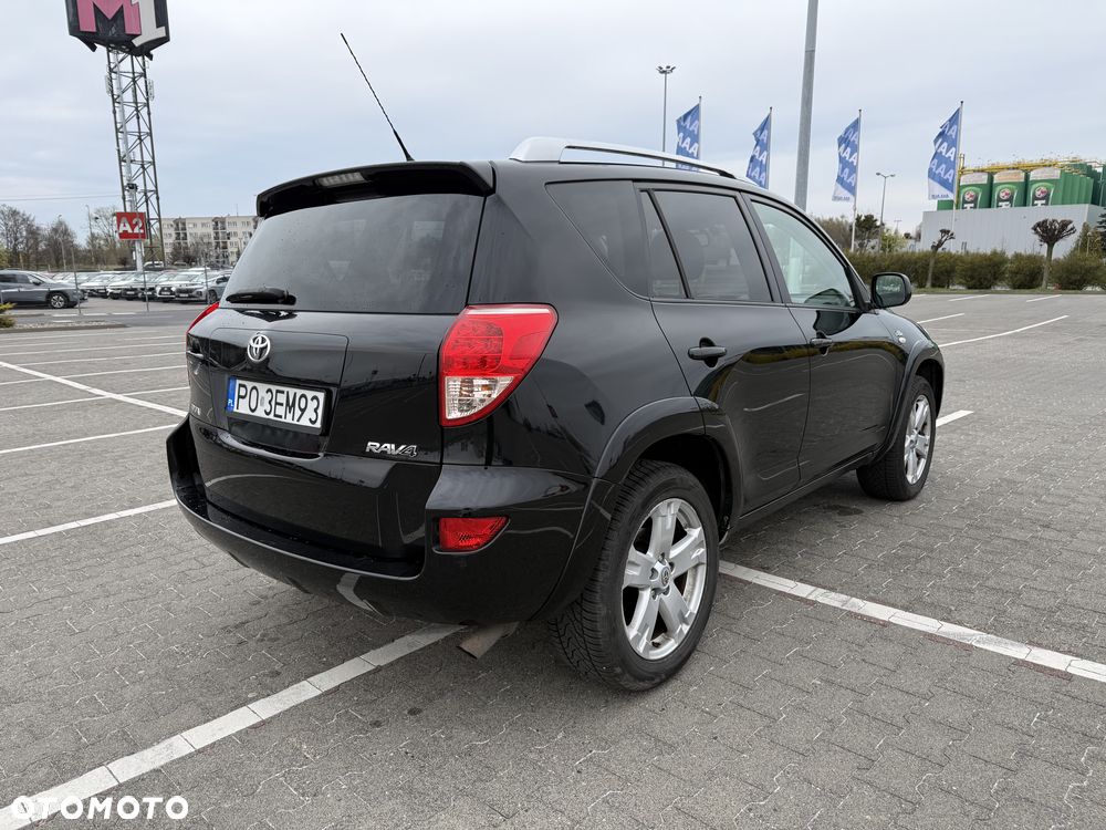 Toyota RAV4 2.2 D-CAT 4x4 Executive - 3