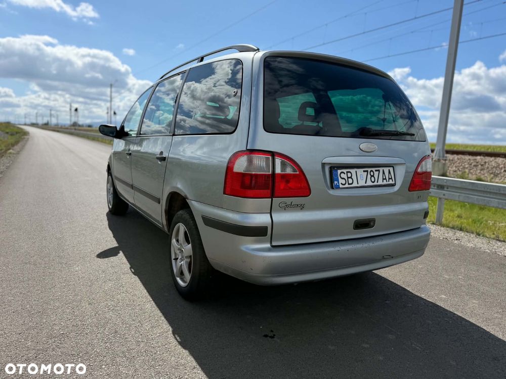 Ford Galaxy - 7