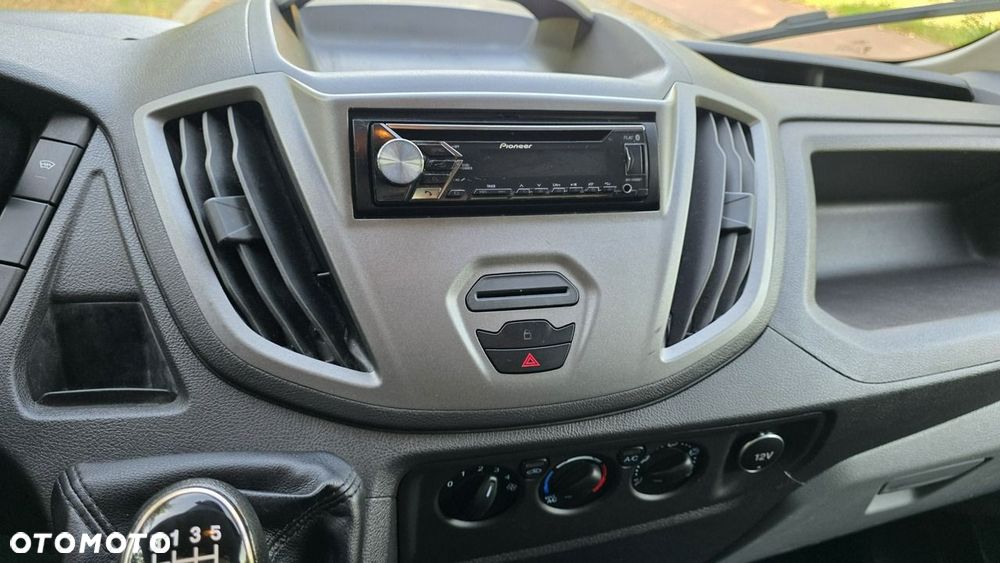 Ford Transit - 13