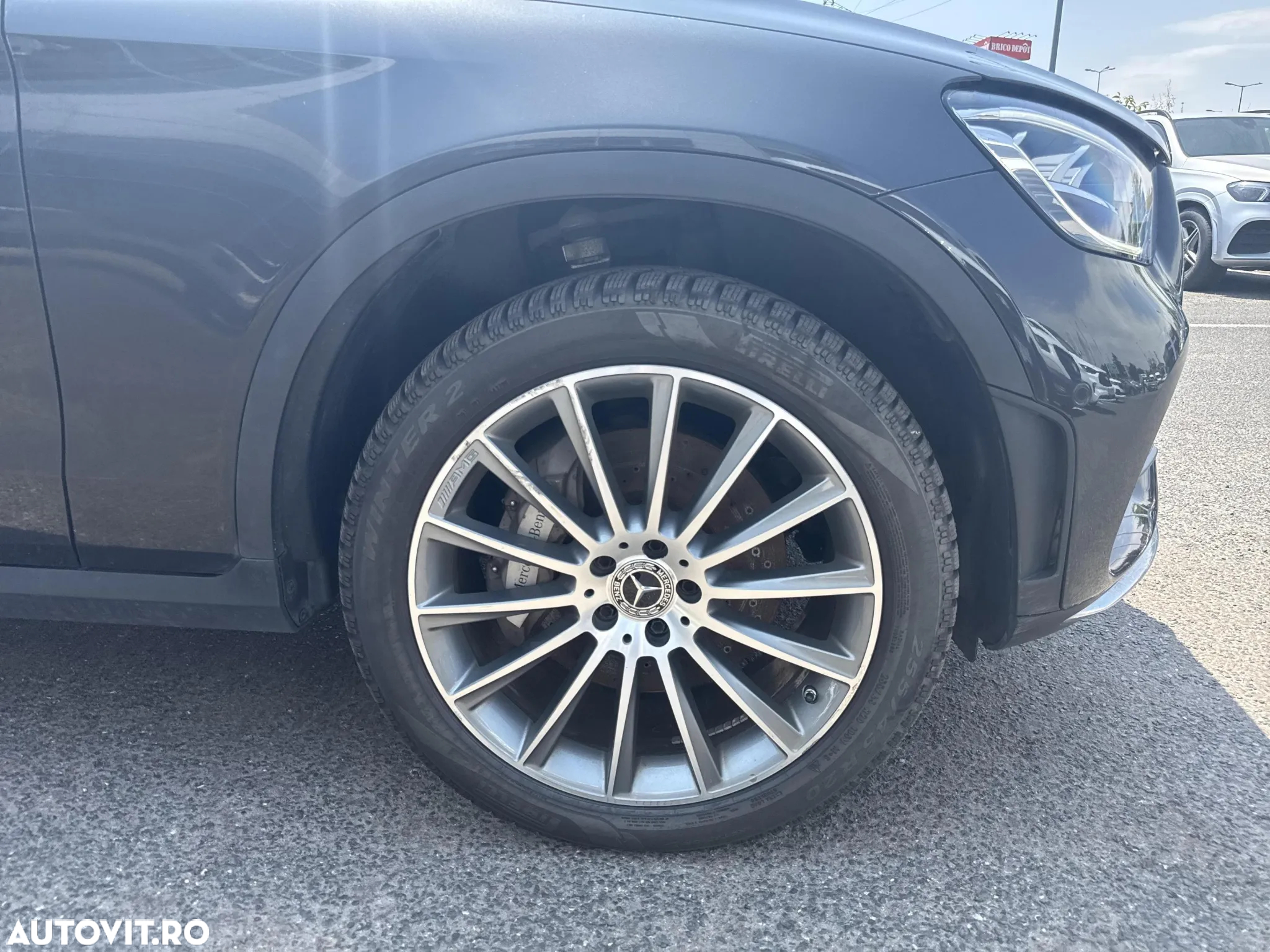 Mercedes-Benz GLC - 24