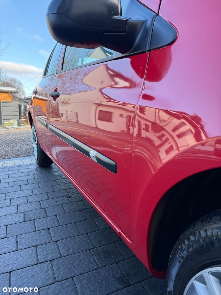 Renault Clio 1.2 16V Alize Euro5 - 10