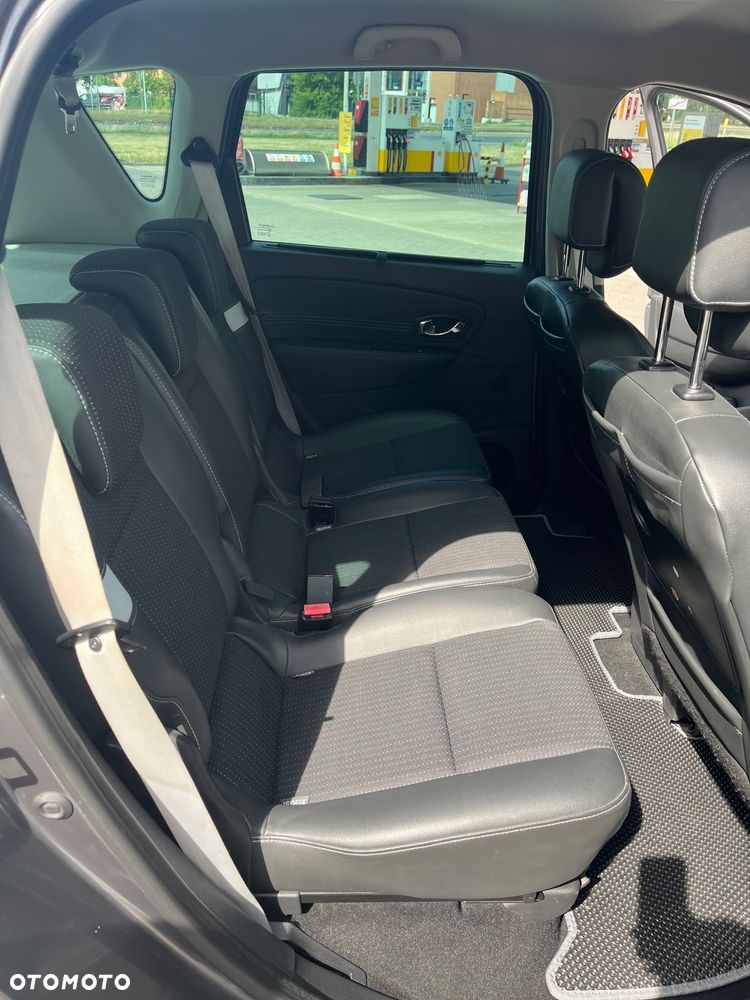 Renault Scenic 1.9 dCi Bose Edition - 8