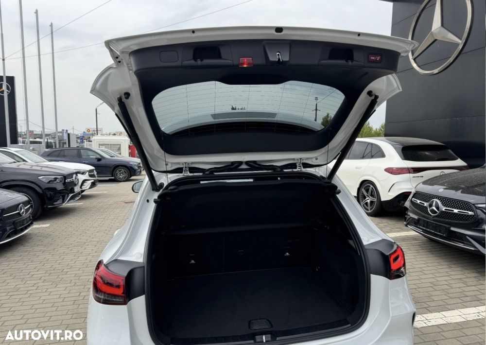 Mercedes-Benz GLA 200 7G-DCT Special Edition - 12