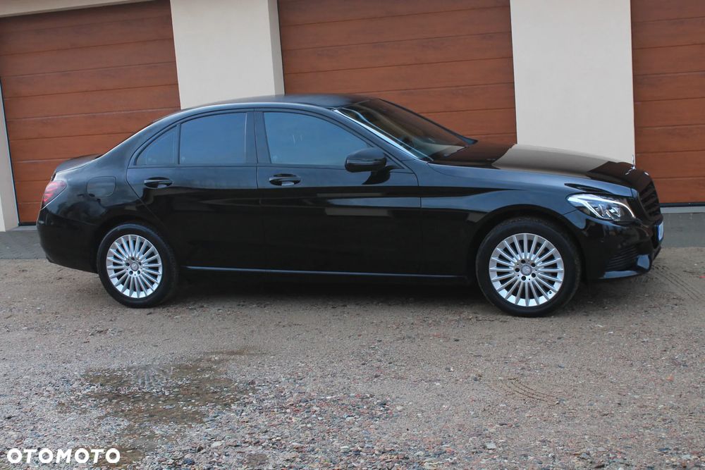 Mercedes-Benz Klasa C 200 4-Matic 9G-TRONIC - 13