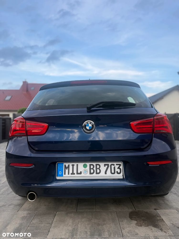 BMW Seria 1 116i - 25
