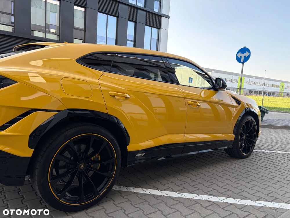 Lamborghini Urus - 9