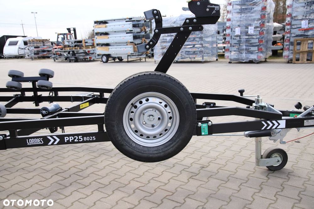 Lorries Przyczepa Podłodziowa PP25-8025 w Kolorze Czarnym Do Łodzi Max 7,8 M DMC 2700 kg Tylne Lampy LED - 14