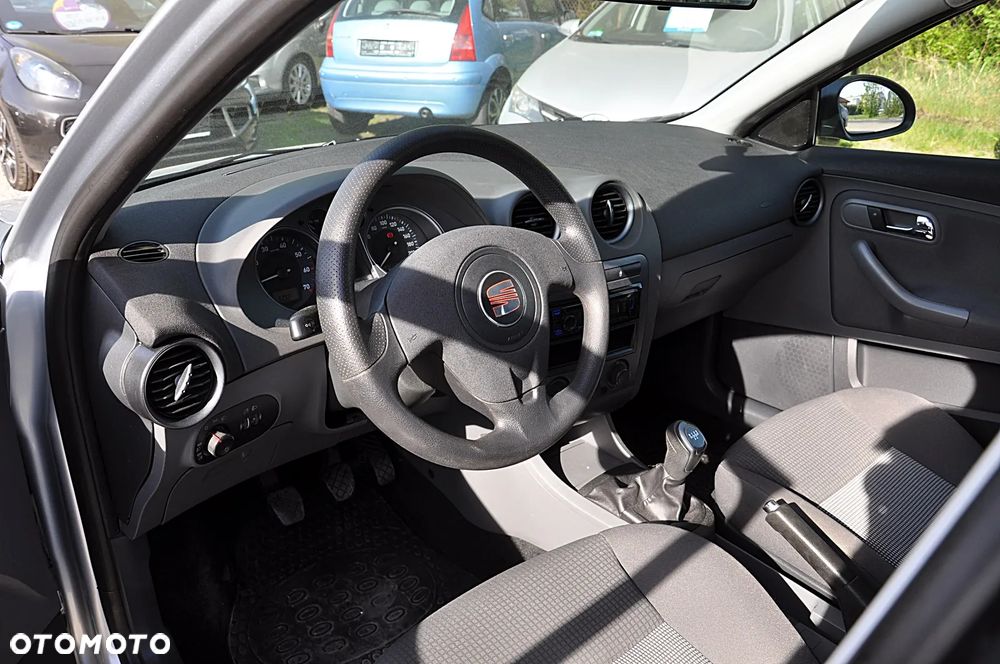 Seat Ibiza 1.4 16V Comfort Edition - 10