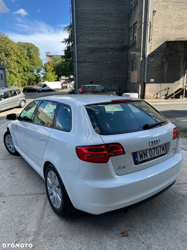 Audi A3 Sportback - 3