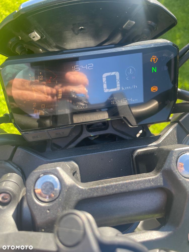 Honda CB - 4
