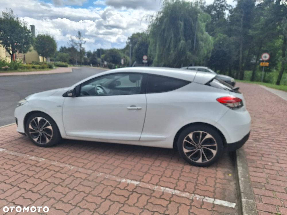 Renault Megane Coupe TCe 130 EDC Bose Edition - 6