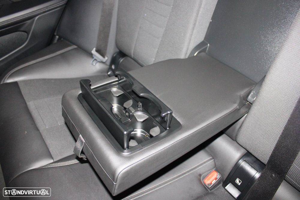 BMW i4 - 39