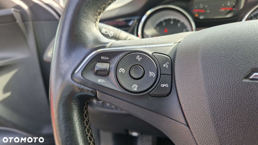 Opel Insignia 1.5 T Enjoy S&S - 29