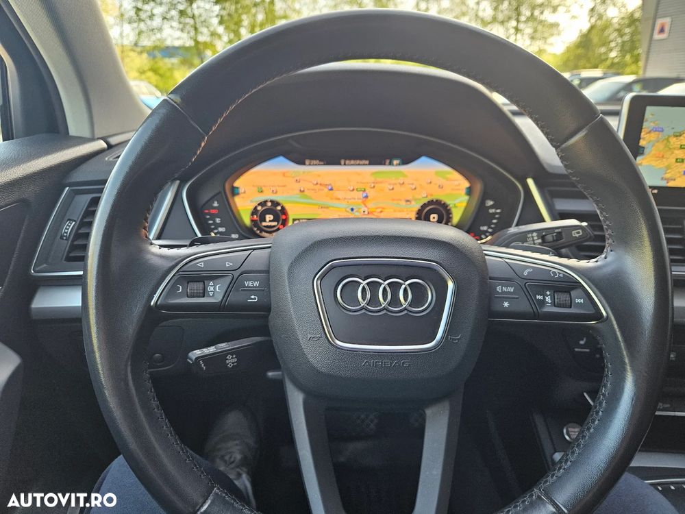 Audi Q5 2.0 40 TDI quattro S tronic Design - 9