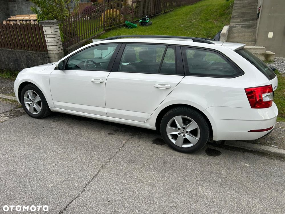 Skoda Octavia 1.6 TDI Ambition - 2