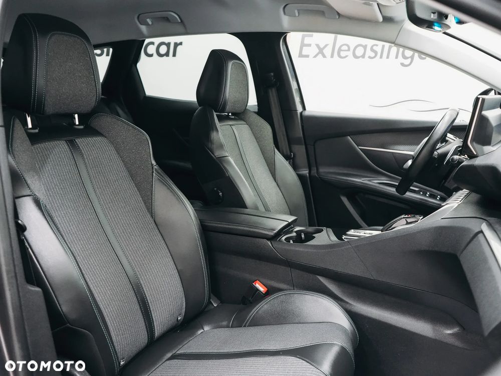 Peugeot 3008 225 e-EAT8 Allure - 36