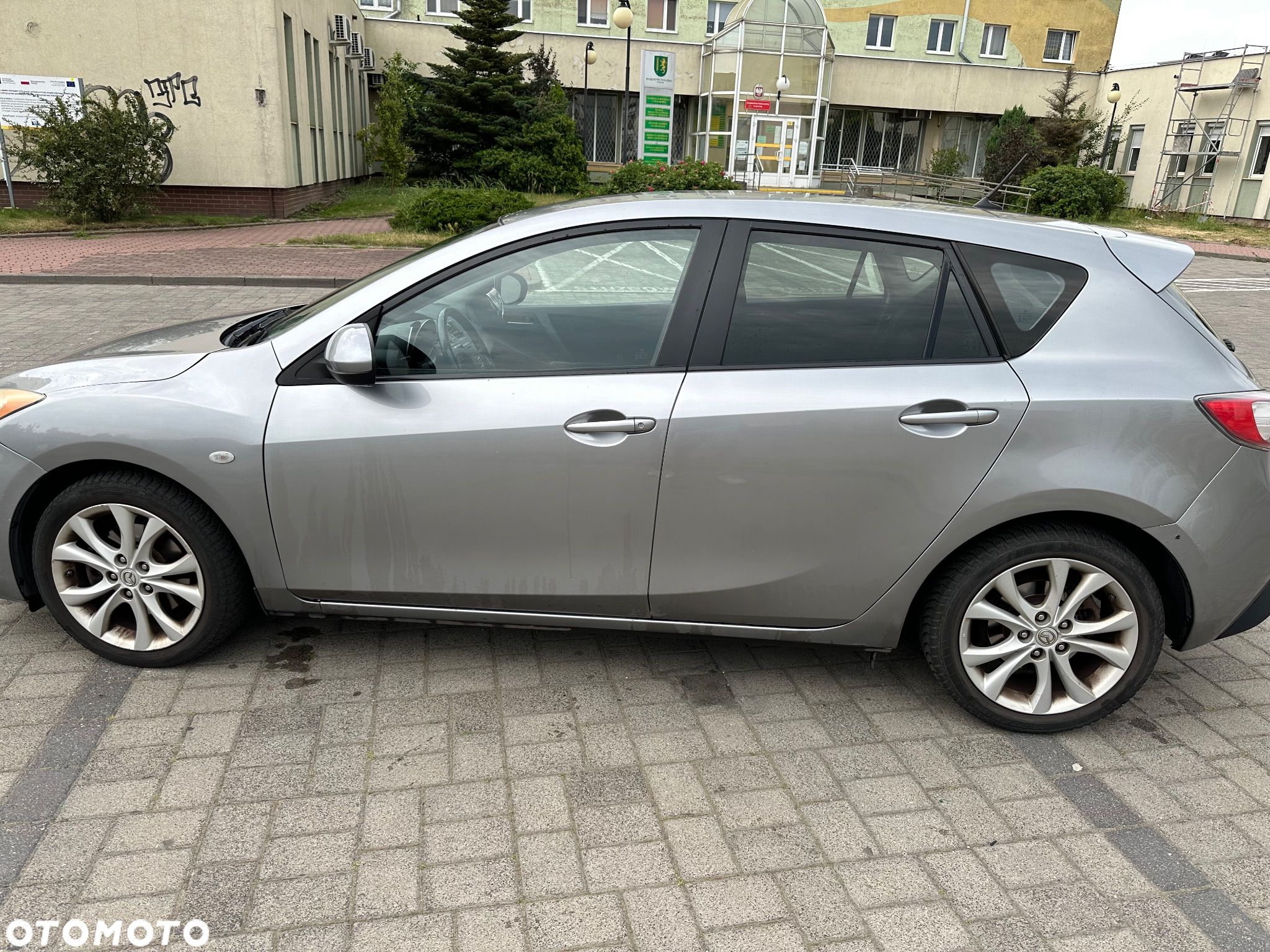 Mazda 3 2.0 Exclusive + - 1
