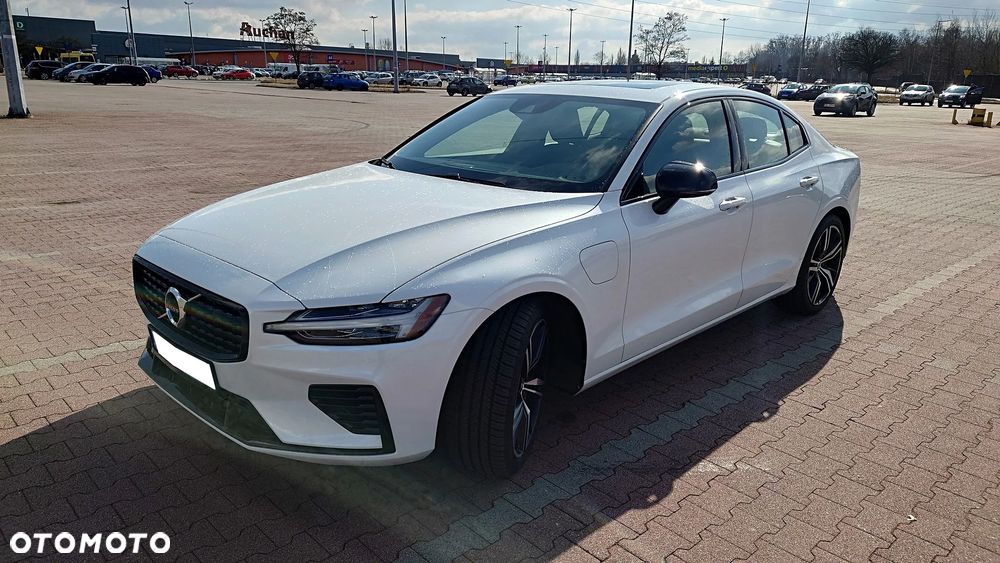Volvo S60 T8 Twin Engine AWD Geartronic RDesign - 2