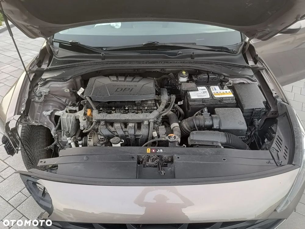 Hyundai i30 1.5 DPI Classic + - 10