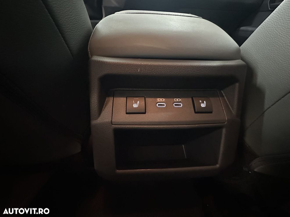 Toyota Hilux 2.8D MHEV Double Cab 6AT AWD Invincible - 24