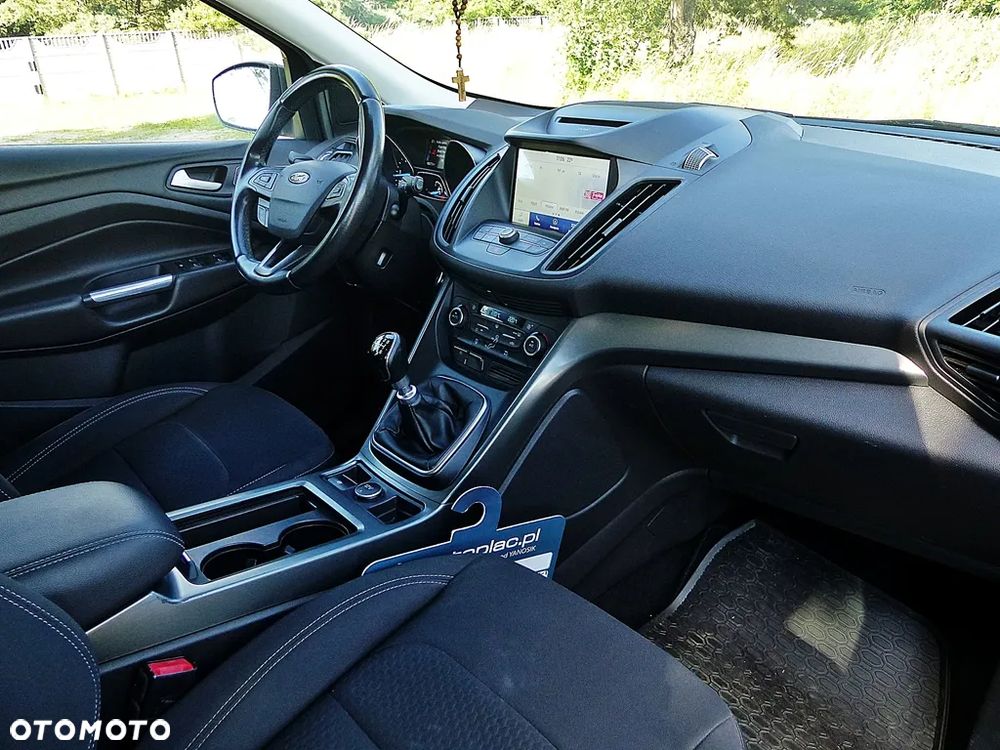 Ford Kuga 2.0 TDCi 4WD Titanium - 25