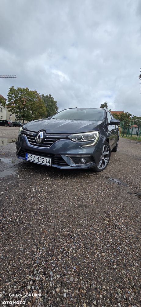 Renault Megane 1.5 dCi Bose EDC - 1