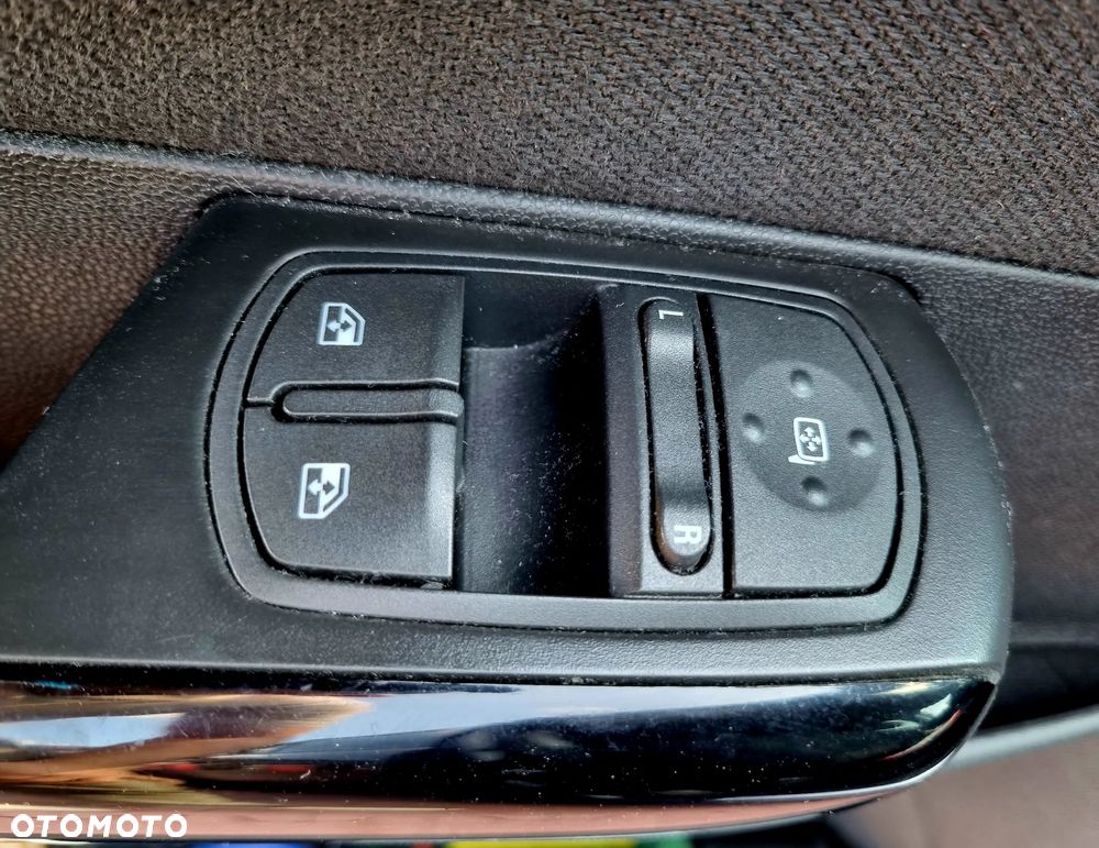 Opel Corsa 1.4 T Cosmo S&S - 6