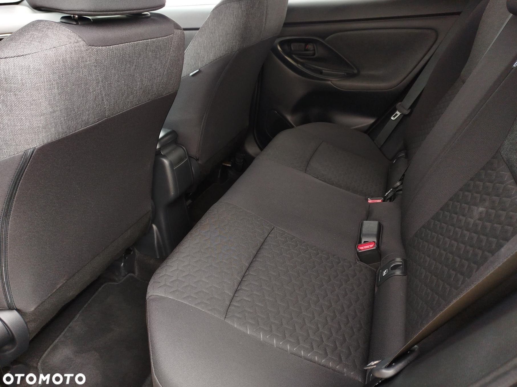 Toyota Yaris Cross - 12