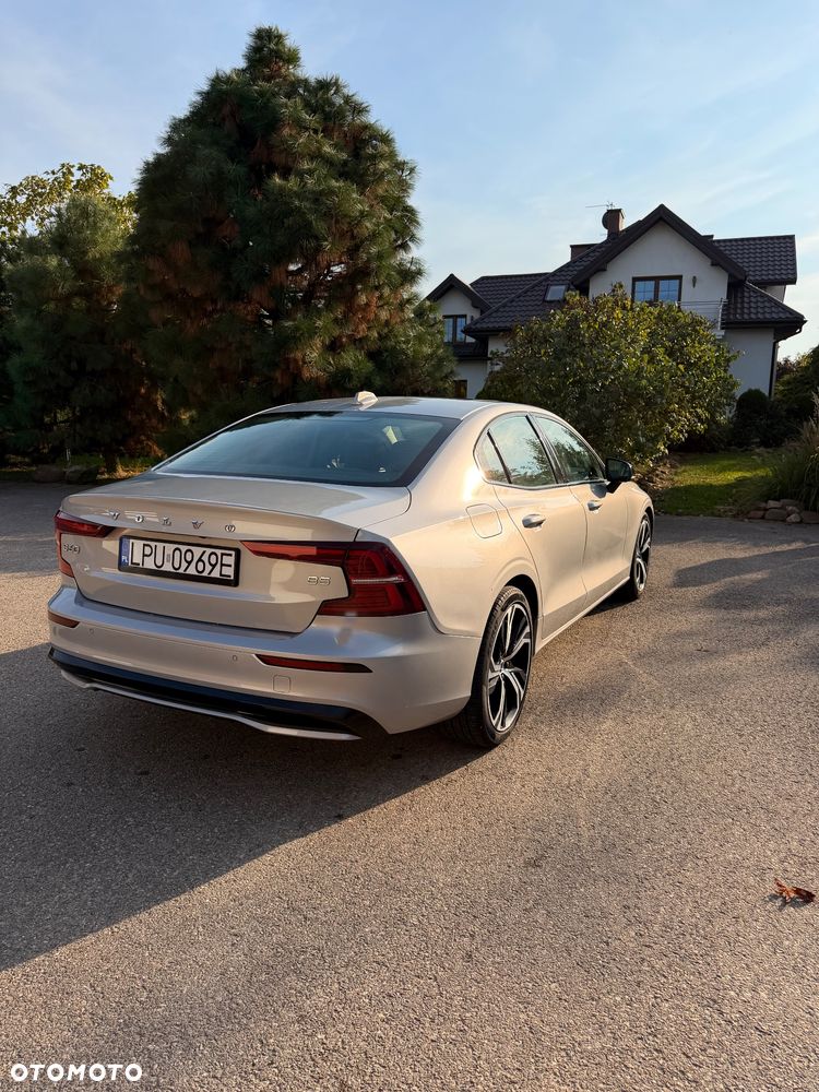 Volvo S60 B5 B Ultimate Dark - 8