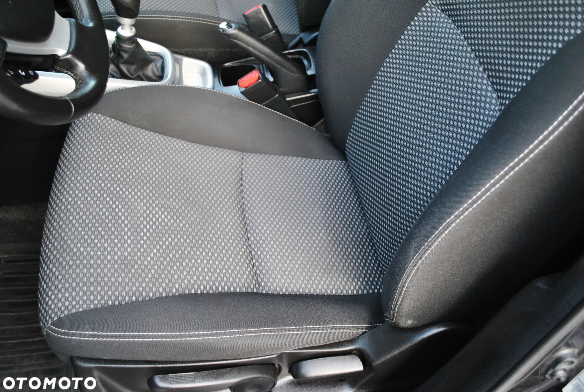 Suzuki Vitara 1.6 DDiS (4x2) Comfort+ - 25