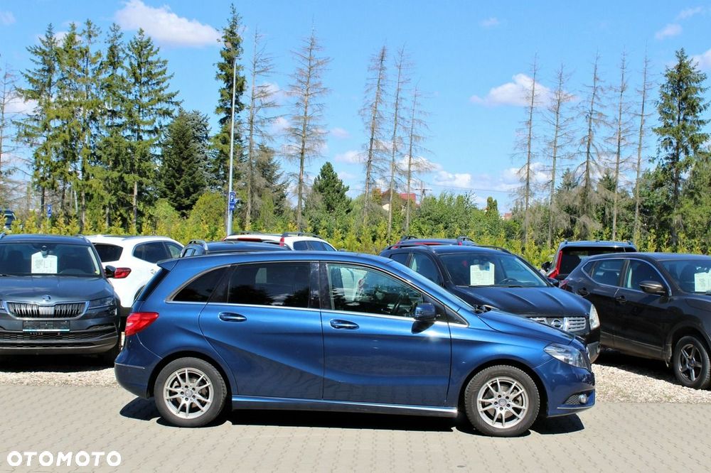 Mercedes-Benz Klasa B 200 Edition - 3