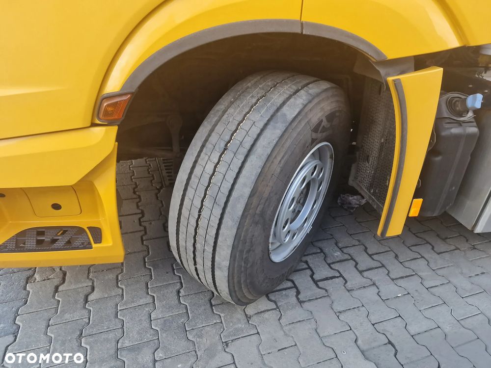 Mercedes-Benz Actros - 19