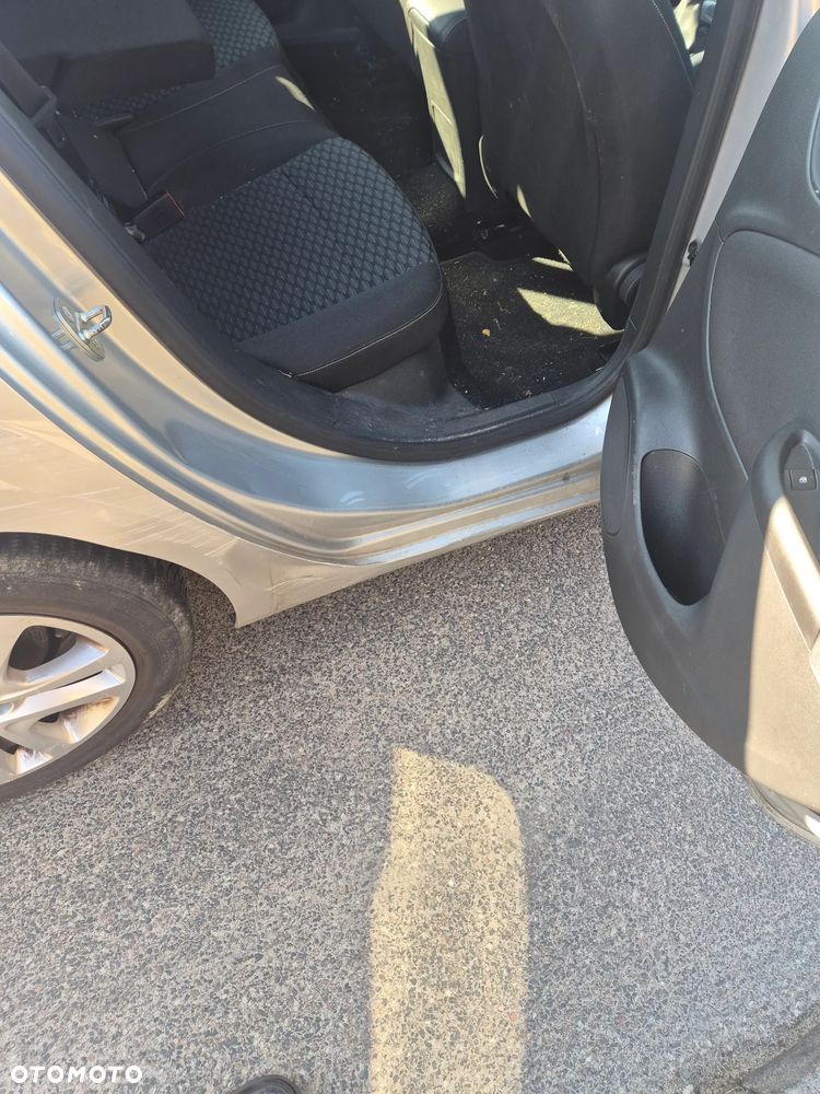 Opel Astra 1.4 Turbo Business - 17