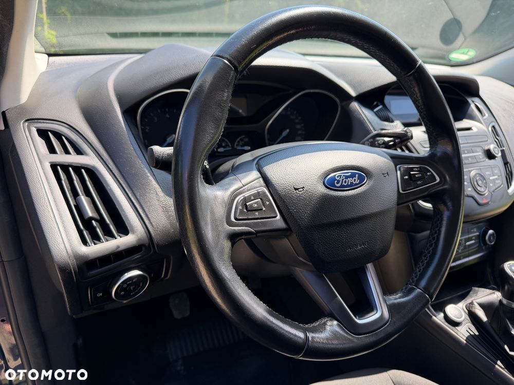Ford Focus 1.6 Ambiente Start - 38