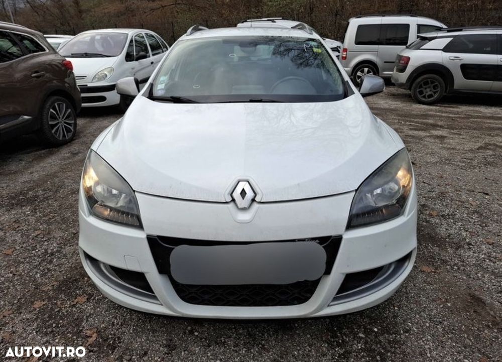 Renault Megane ENERGY dCi 110 Start & Stop Bose Edition - 11